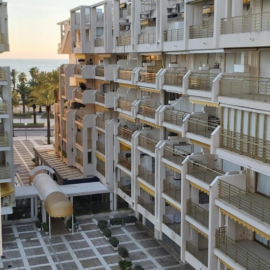 En El Centro De * Salou